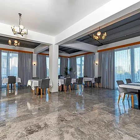Bellapais Oasis 3* Кирения