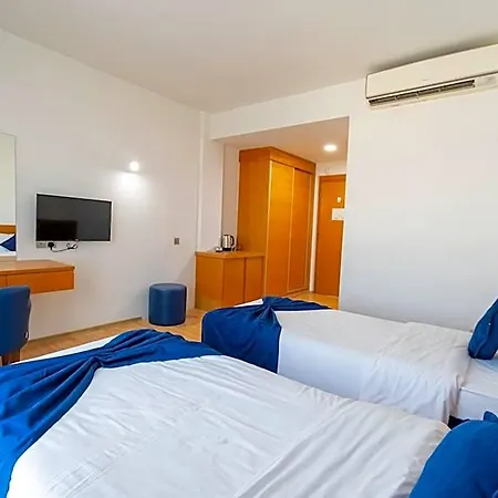 Отель Bellapais Oasis Кирения