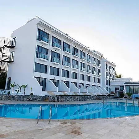 Отель Bellapais Oasis Кирения