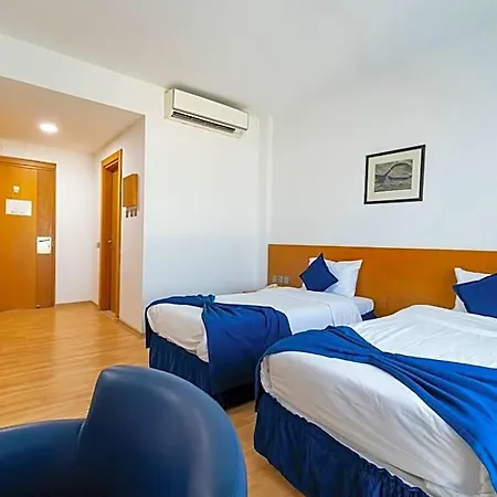 Отель Bellapais Oasis Кирения